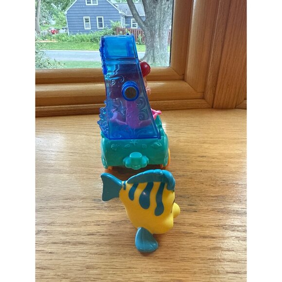 Fisher-Price Little People Disney Ariel & Flounder Set - Picture 4 of 4